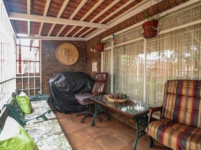 Townhouse for sale in Westonaria, Gauteng