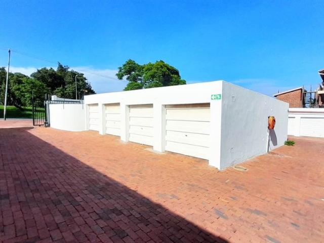 Townhouse for sale in Johannesburg, North & Sandton