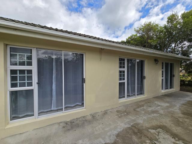 Townhouse for sale in Bushmans River Mouth, Eastern Cape