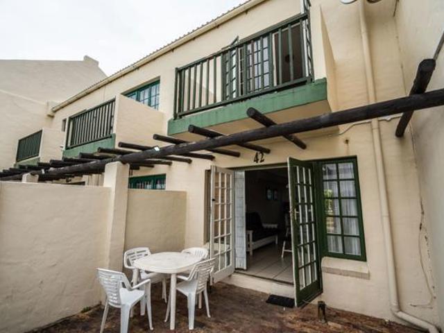 Townhouse for rent in Bushmans River Mouth, Eastern Cape
