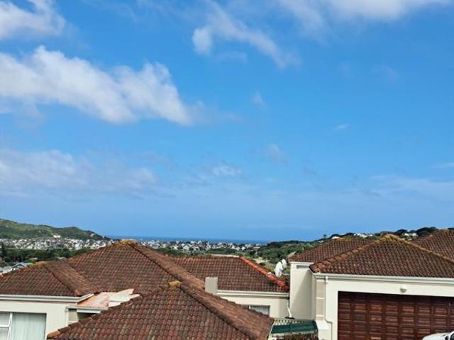 Townhouse for rent in Bushmans River Mouth, Eastern Cape