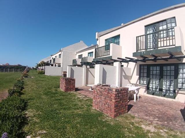 Townhouse for sale in Bushmans River Mouth, Eastern Cape