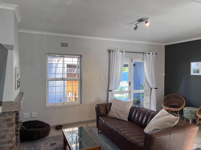 Townhouse for rent in Cape Town, City of Cape Town