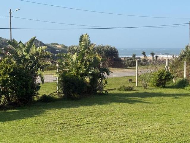 Townhouse for sale in Bushmans River Mouth, Eastern Cape