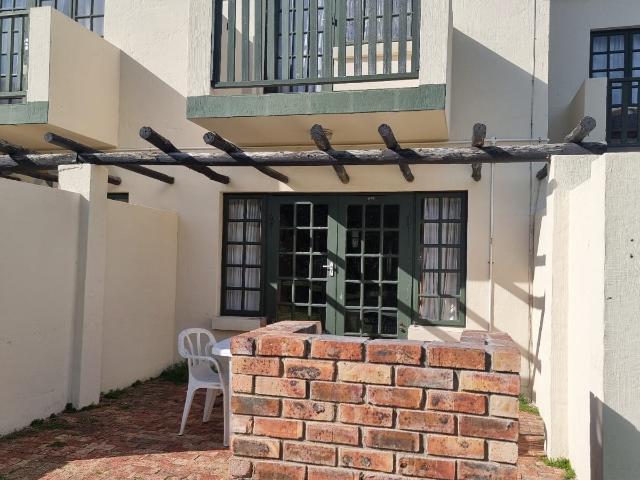 Townhouse for sale in Bushmans River Mouth, Eastern Cape