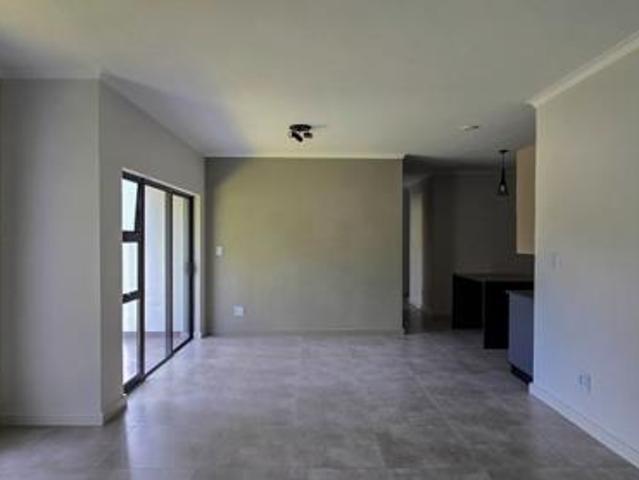 Townhouse for sale in Umdloti, Kwazulu-natal