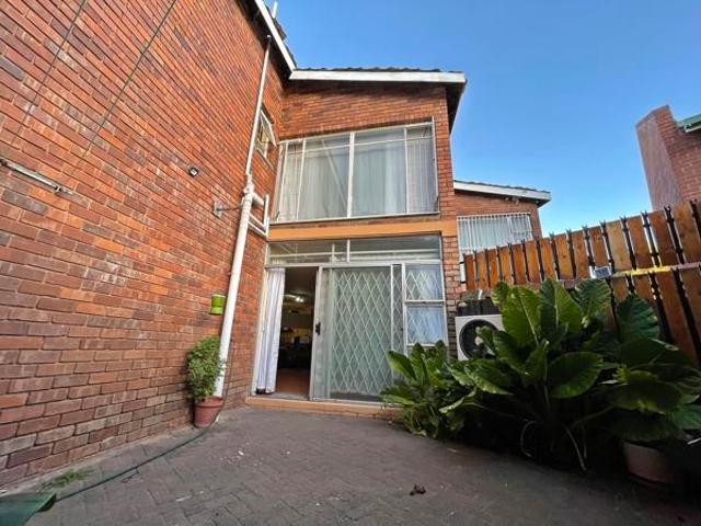 Townhouse for sale in Bloemfontein, Free State