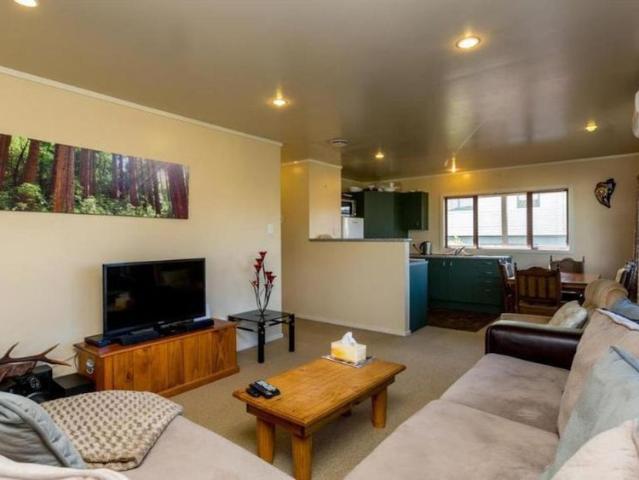 Townhouse for rent in Hillsborough, Taranaki