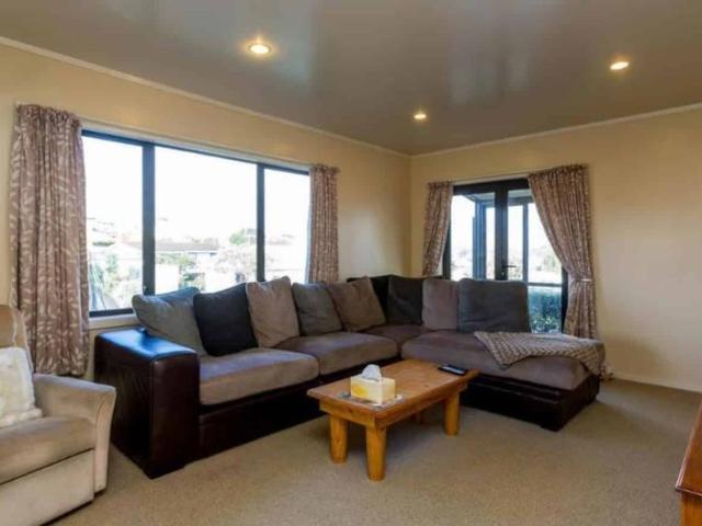 Townhouse for rent in Hillsborough, Taranaki