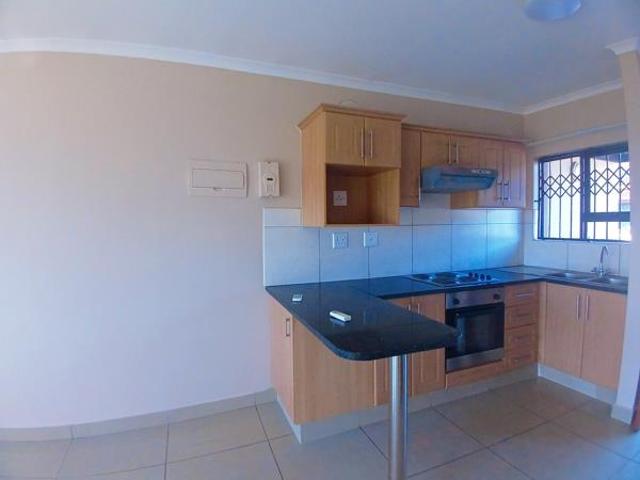 Townhouse for rent in Richards Bay, uMhlathuze Local Municipality