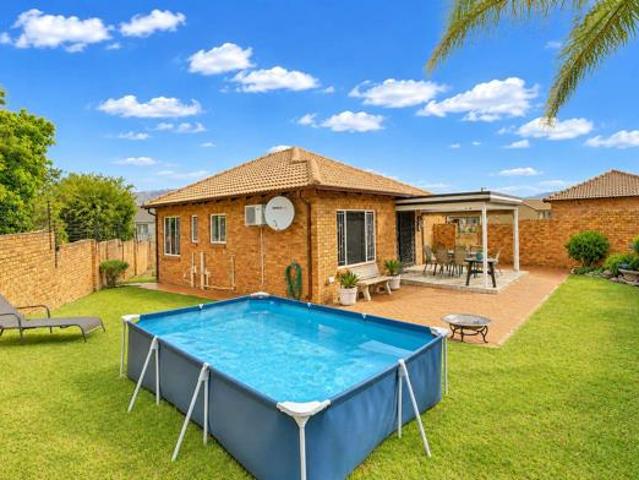 Townhouse for sale in Westonaria, Gauteng