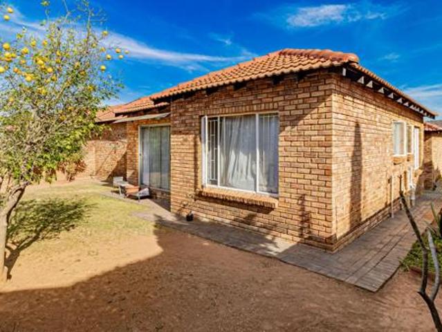 Townhouse for sale in Westonaria, Gauteng