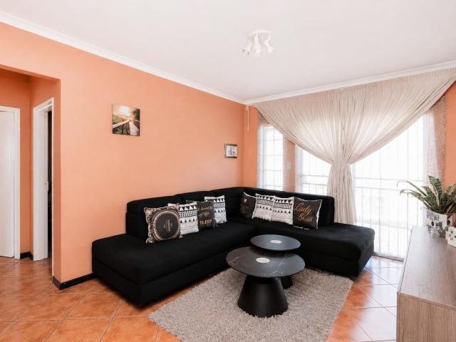 Townhouse for sale in Nooitgedacht, Gauteng