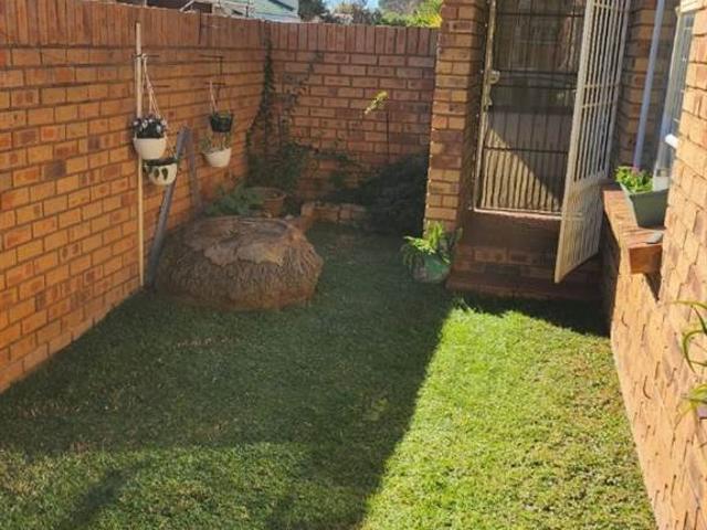 Townhouse for sale in Bloemfontein, Free State