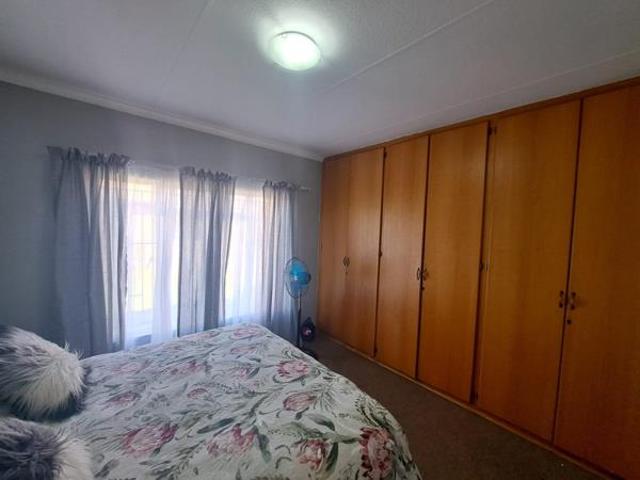 Townhouse for sale in Dr Kenneth Kaunda, North West