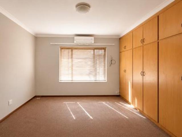 Townhouse for sale in Dr Kenneth Kaunda, North West