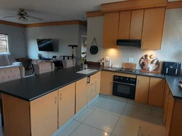 Townhouse for sale in Klerksdorp, North West