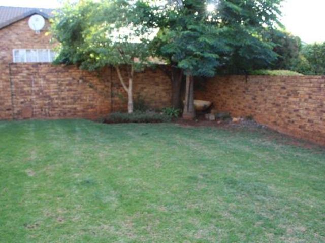 Townhouse for rent in Westonaria, Gauteng