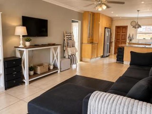 Townhouse for rent in West Rand Garden estates, Westonaria Local Municipality