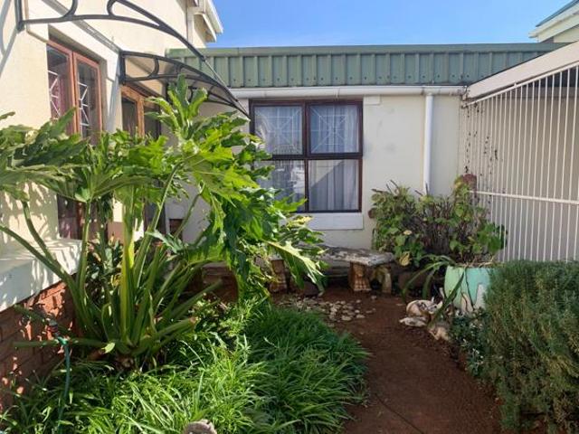 Townhouse for sale in Bloemfontein, Free State