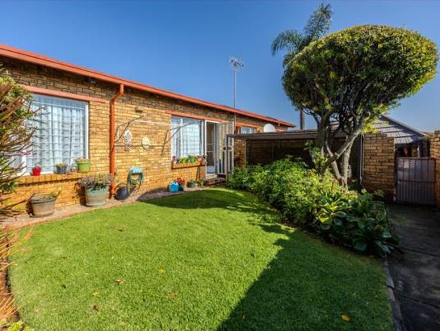 Townhouse for sale in Westonaria, Gauteng