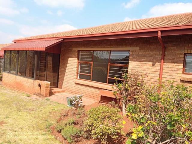 Townhouse for sale in Westonaria, Gauteng