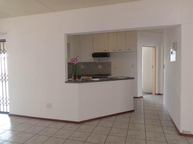 Townhouse for sale in Vosloorus, Gauteng