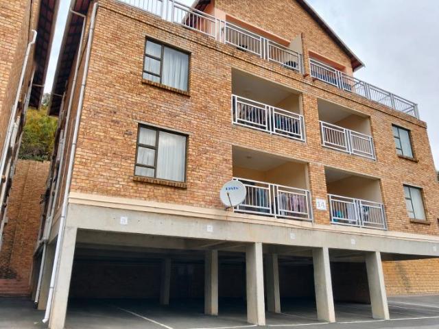 Townhouse for sale in Vosloorus, Gauteng