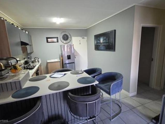 Townhouse for rent in Ekurhuleni, Gauteng