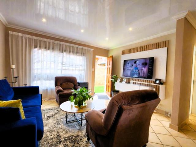 Townhouse for sale in West Rand Garden estates, Westonaria Local Municipality