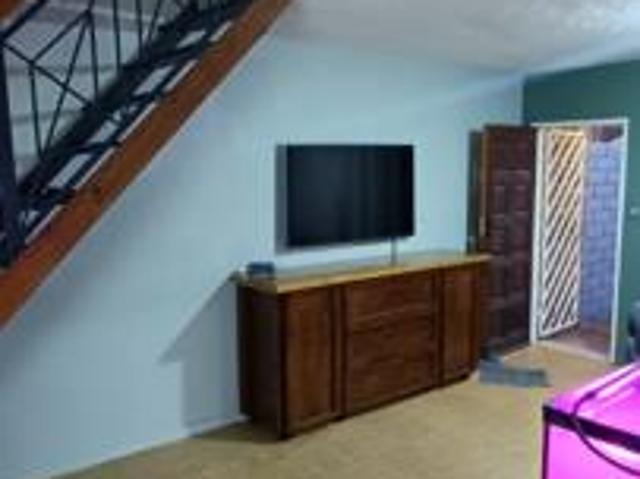 Townhouse for rent in Waterkloof, Gauteng
