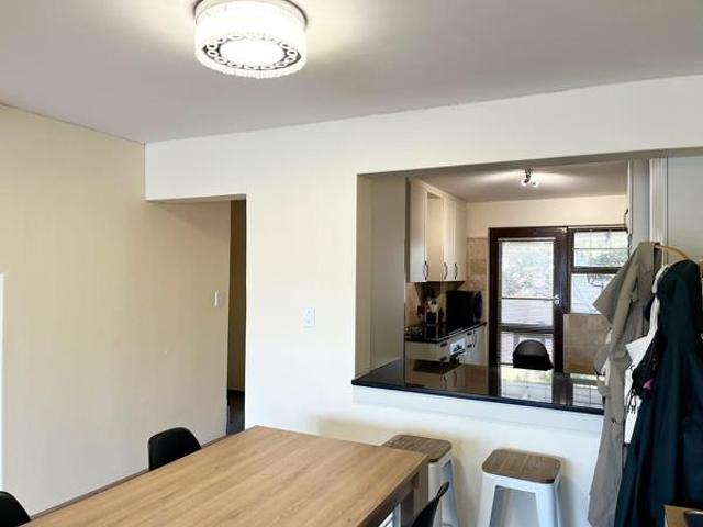 Townhouse for rent in Cape Town, Western Cape
