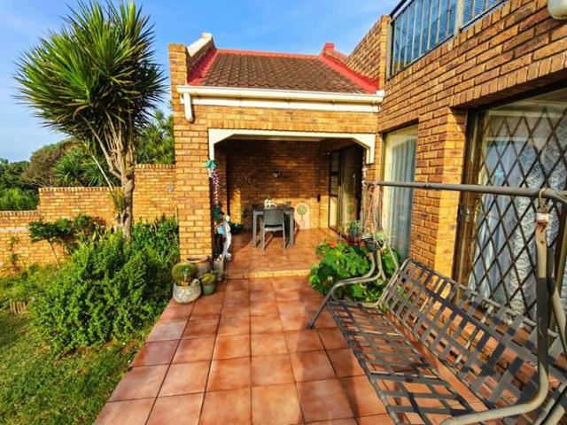 Townhouse for sale in Ugu District Municipality, Kwazulu-natal
