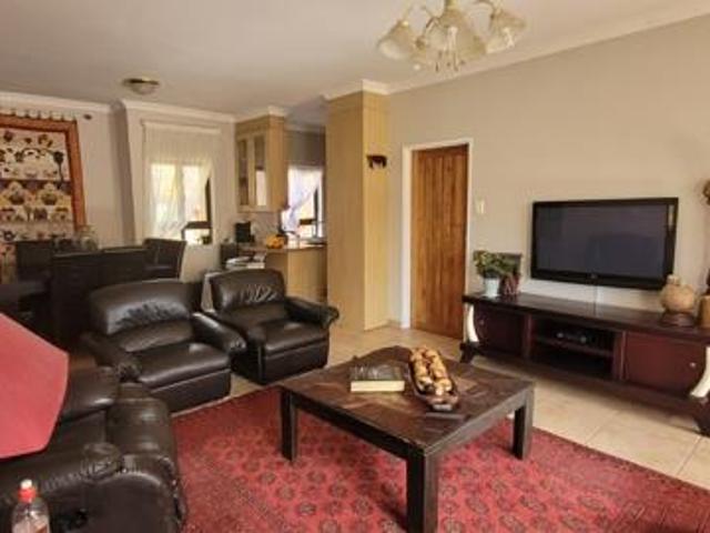 Townhouse for sale in Bloemfontein, Free State