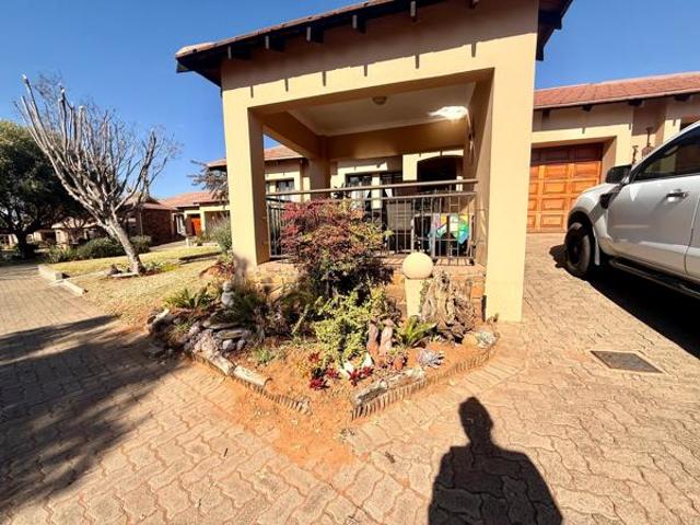 Townhouse for sale in Bloemfontein, Free State