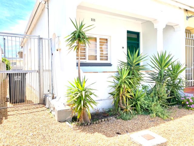Townhouse for sale in Southern Suburbs