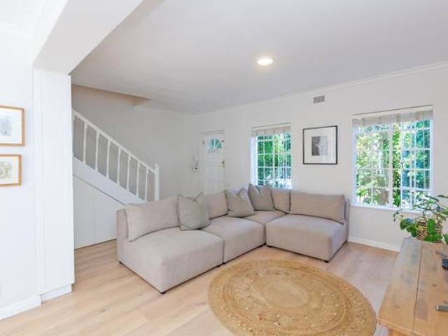 Townhouse for rent in Cape Town, City of Cape Town