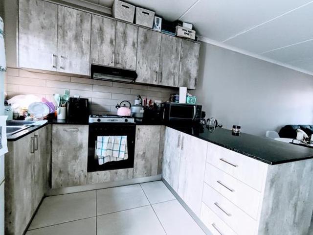 Townhouse for rent in Cape Town, Western Cape