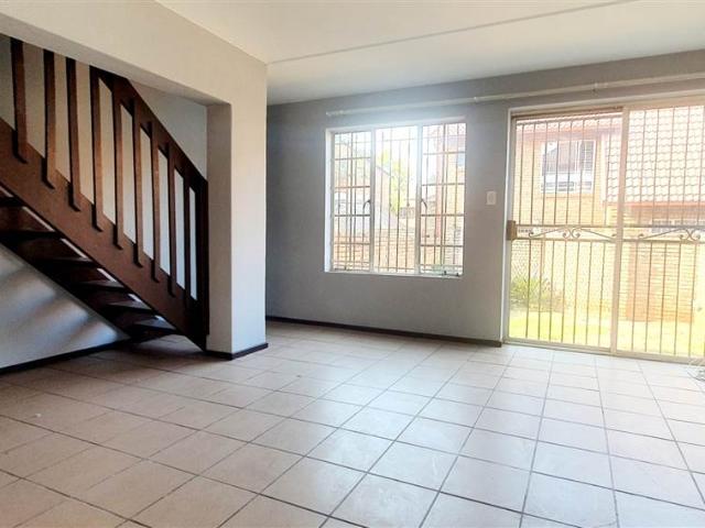 Townhouse for rent in Centurion