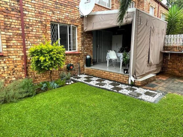 Townhouse for rent in Centurion