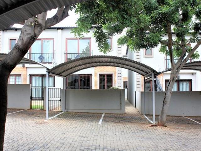 Townhouse for rent in Centurion, Gauteng