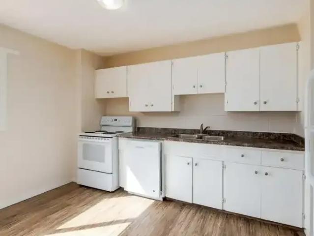 Townhouse for rent in Medicine Hat, Alberta