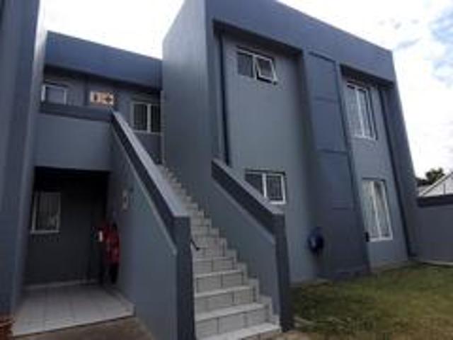 Townhouse for sale in Vosloorus, Gauteng