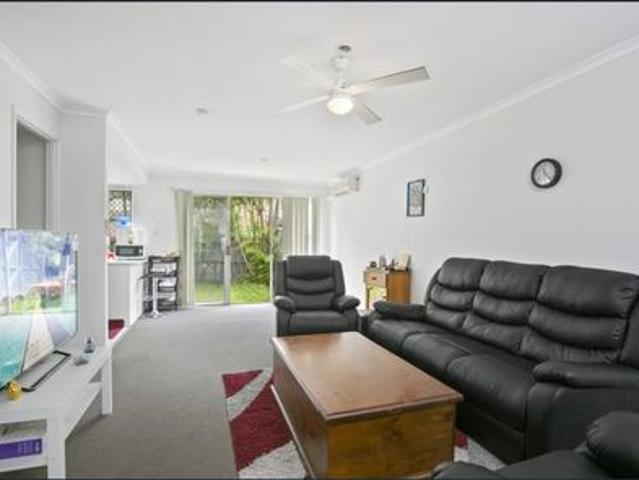 Townhouse for rent in Fernbrook, Queensland