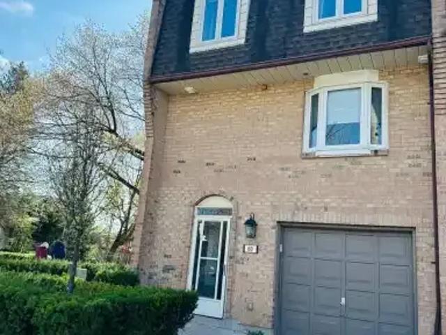 Townhouse for rent in Oakville, Ontario