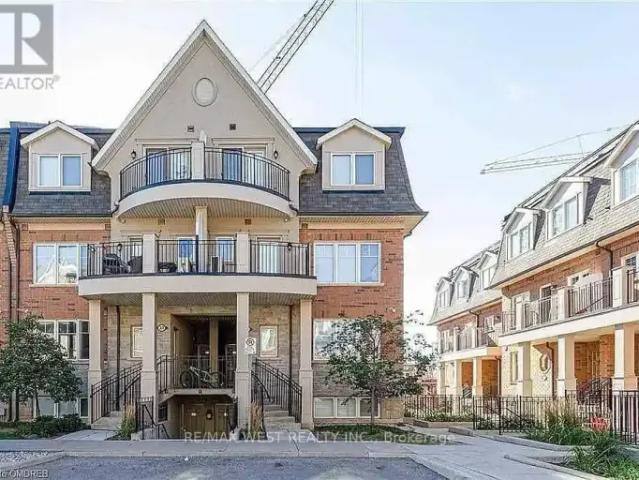Townhouse for rent in Oakville, Ontario