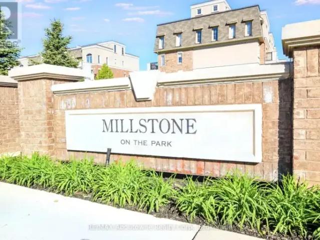Townhouse for rent in Oakville, Ontario