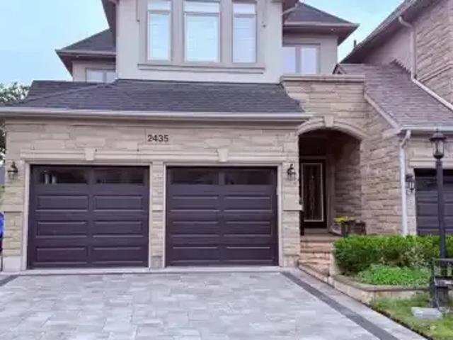 Townhouse for rent in Oakville, Ontario