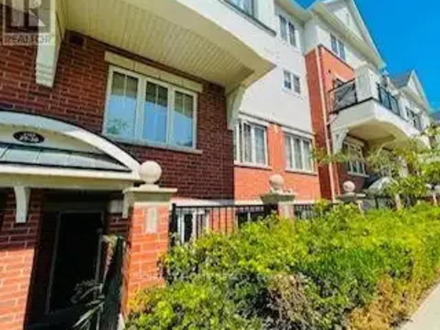 Townhouse for rent in Oakville, Ontario