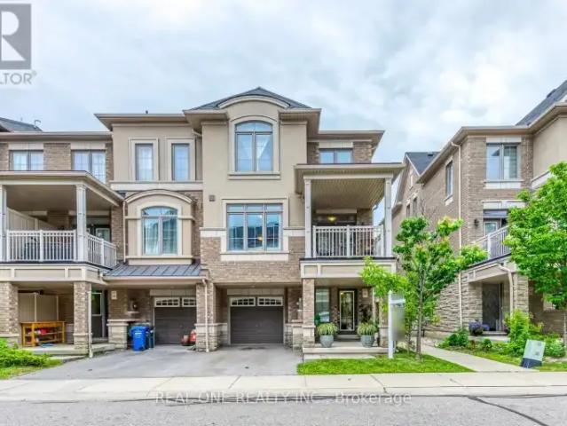 Townhouse for rent in Oakville, Ontario
